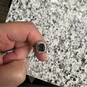 Sapphire Ring with diamonds